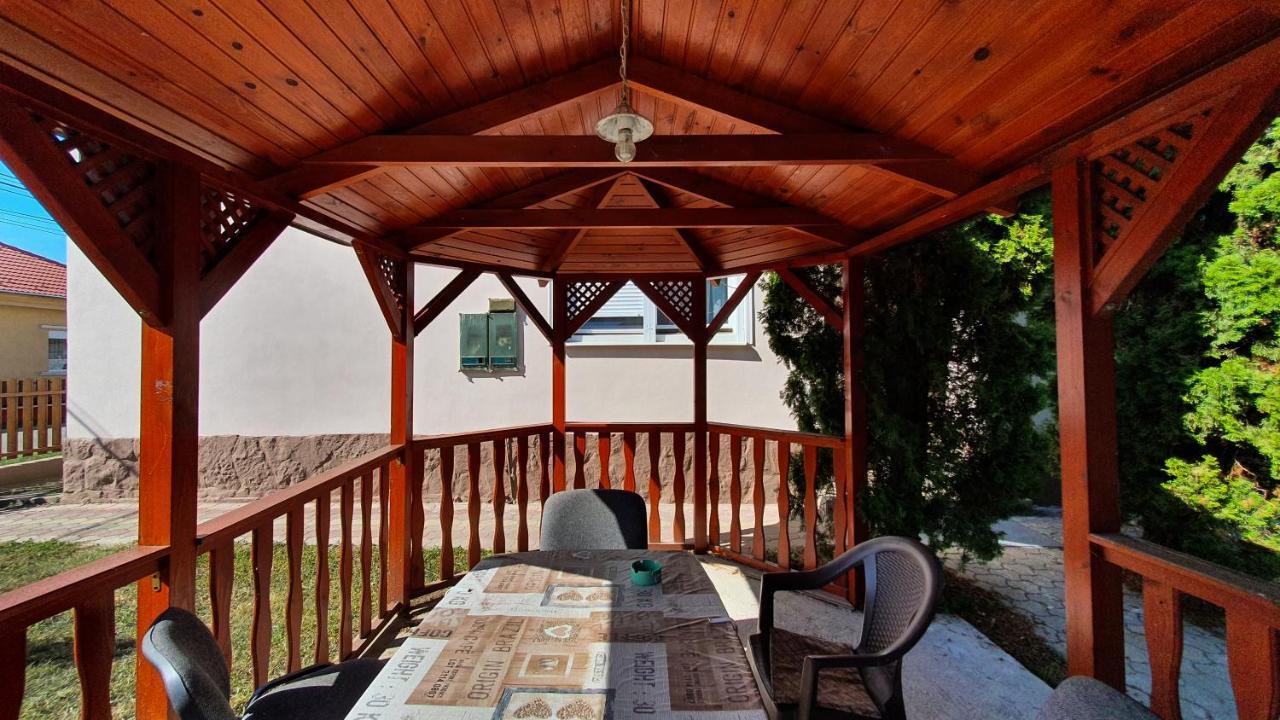 Villa Napsugár Balatonlelle Exterior foto